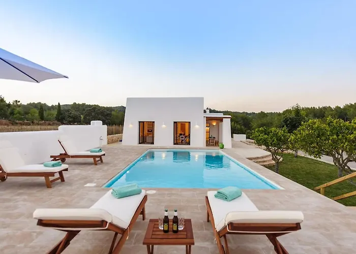 Charming Villa In The Heart Of San Rafael